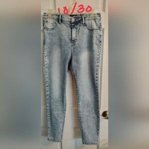 Classic High Rise Light Blue Jeans
